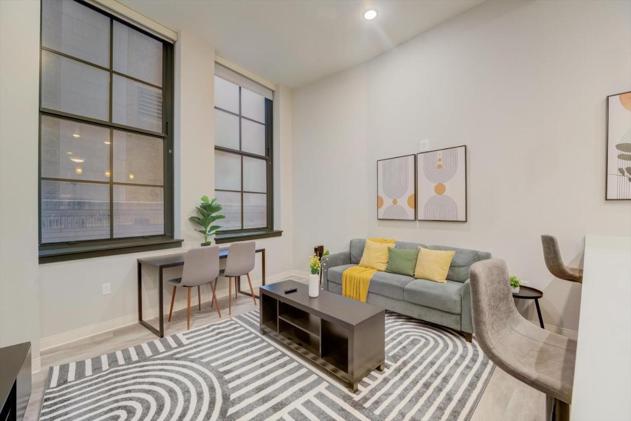 Frontdesk Athlon Apts Downtown Cleveland Apartment Bilik gambar