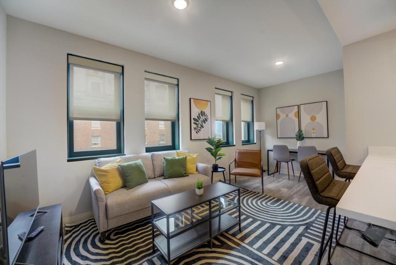 Frontdesk Athlon Apts Downtown Cleveland Apartment Bilik gambar