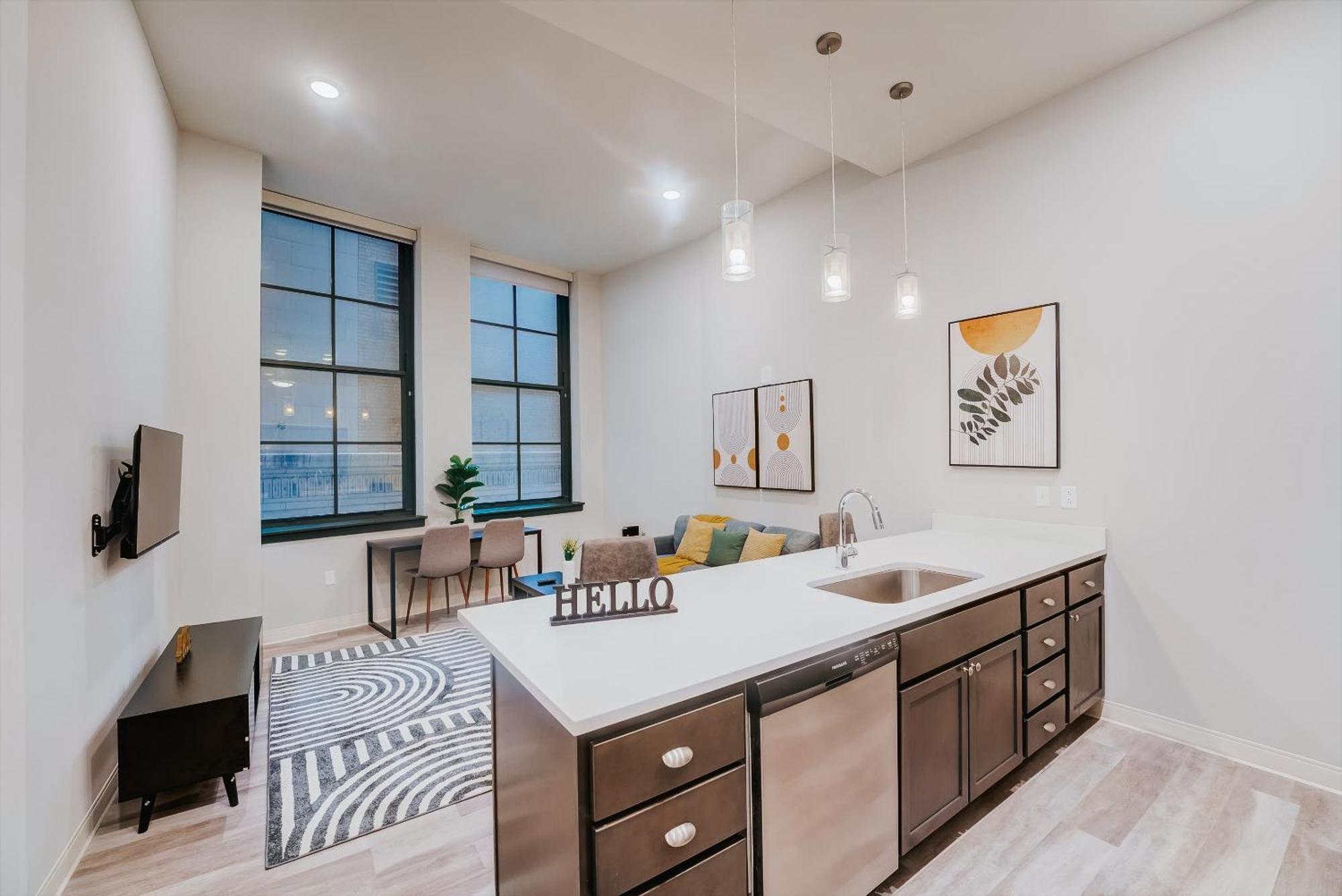 Frontdesk Athlon Apts Downtown Cleveland Apartment Bilik gambar